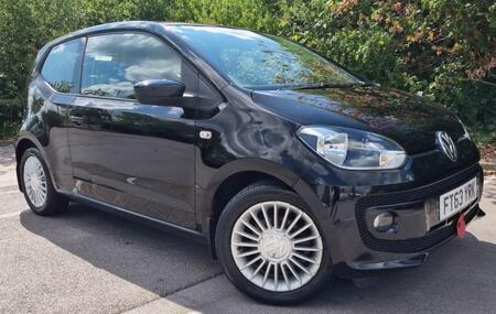 VOLKSWAGEN UP 1.0 BlueMotion Tech High up!